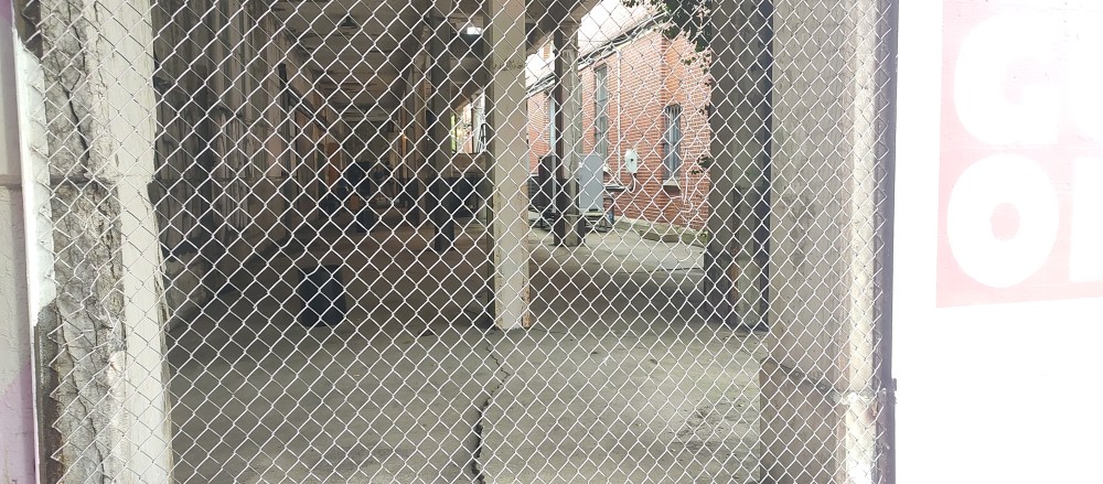 POSSiBLE PARTNERSHiP TO PUT ON POP-UP DEMOS